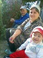 diana cu mamaie si tataie....