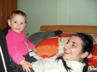 fericita ca fac dica dica pe matusica