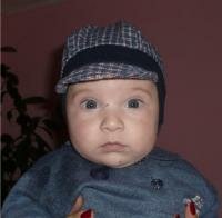 tanar 4 luni, 65 cm, 8 kg caut domnisoara ptr relatie de durata