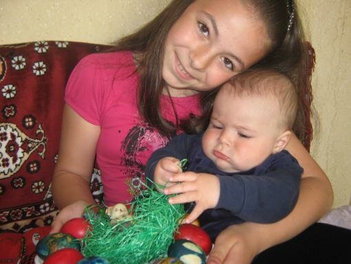 RAZVAN SI ARY
