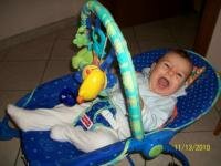 ce-mi mai place in caruselul asta..canta chiar