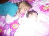 verisoara mea imi tine companie